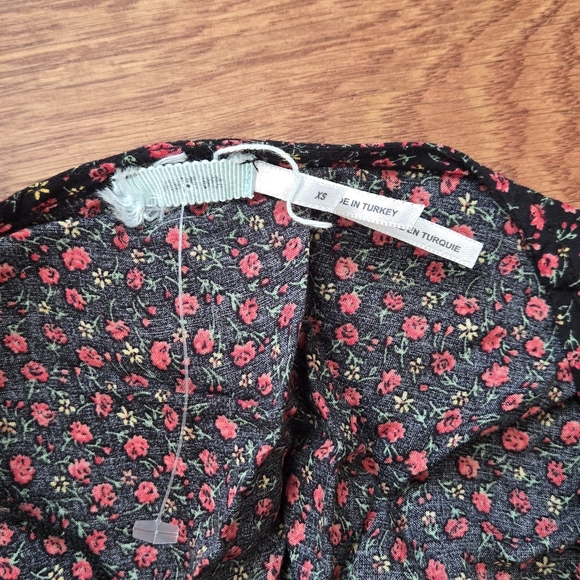 Floral Wrap Midi Dress - Picture 4 of 6